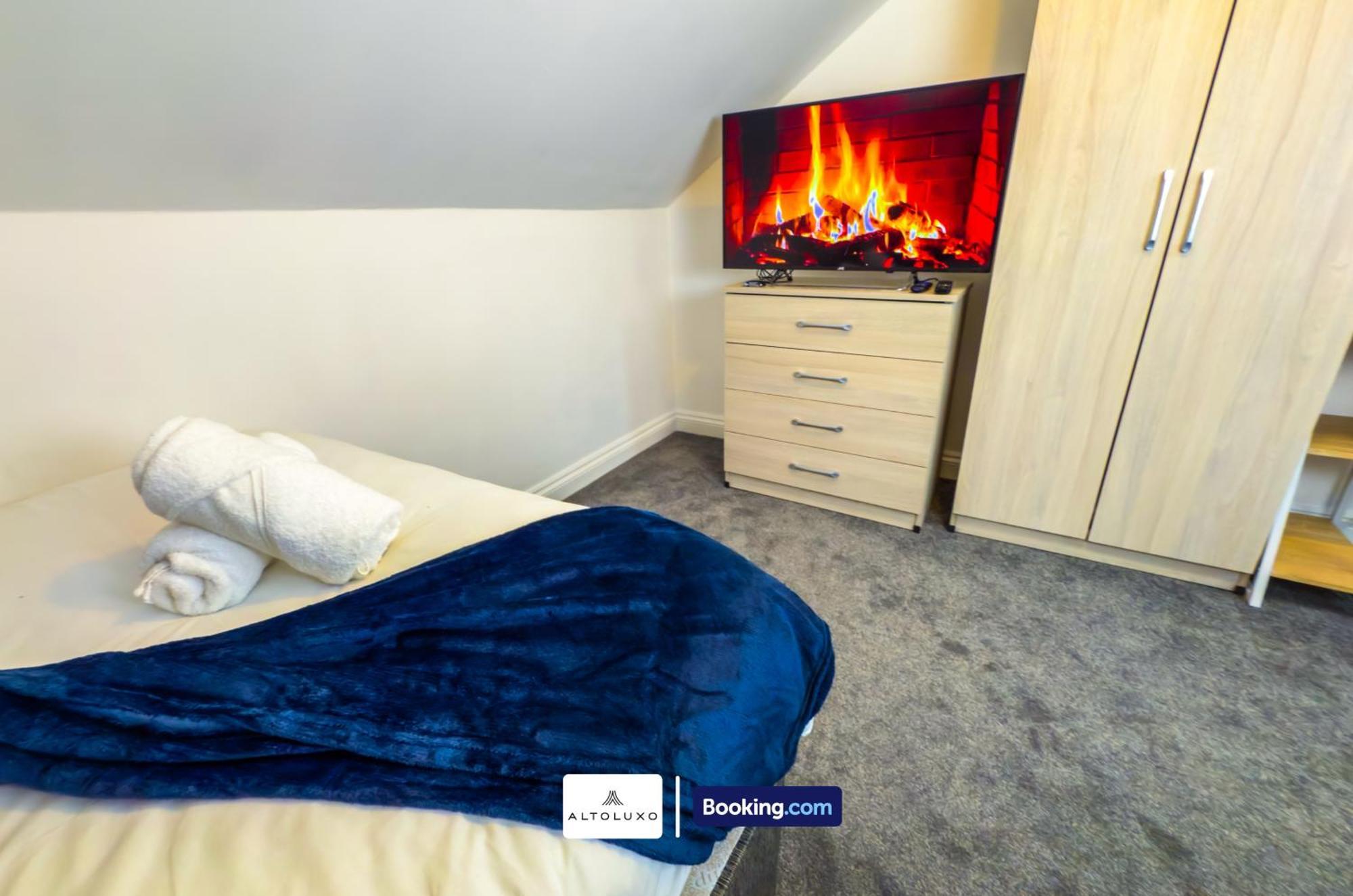 Hébergement de vacances The Purple 5 Bedroom House By Altoluxoexperience Short Lets & Serviced With Free Parking Bristol